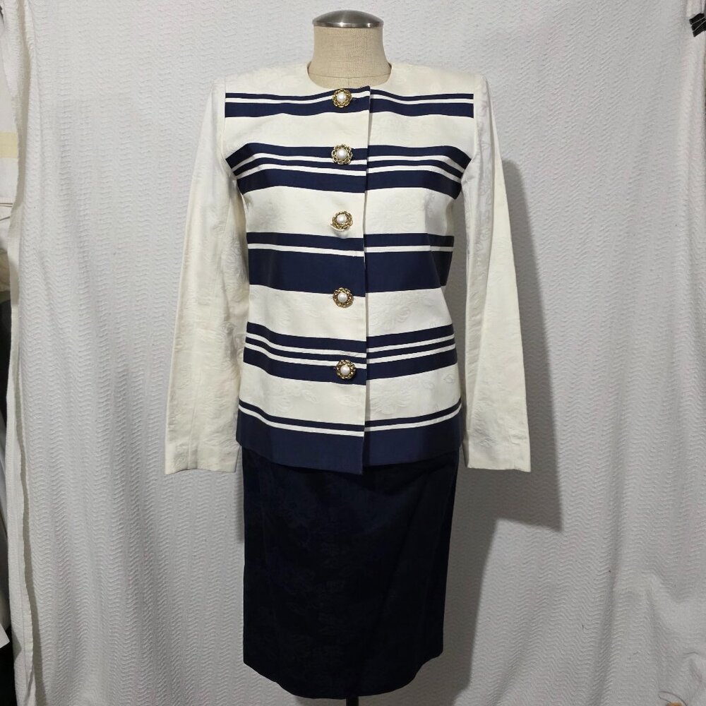 Vtg David Warren New York 100% Cotton Off White Navy Blue Skirt Blazer Suit 4